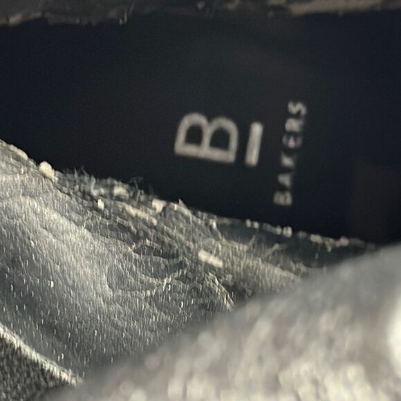 Bakers Black Ankle Booties Heeled Boots Leather Rolled Cuff size 10M - Picture 7 of 9